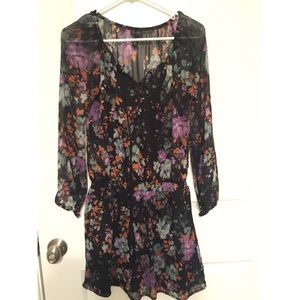 Black Jessica Simpson dress